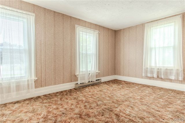 5 Church Street, Philadelphia, NY 13673