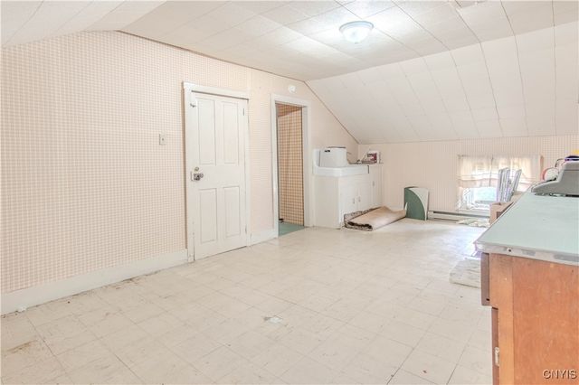 5 Church Street, Philadelphia, NY 13673