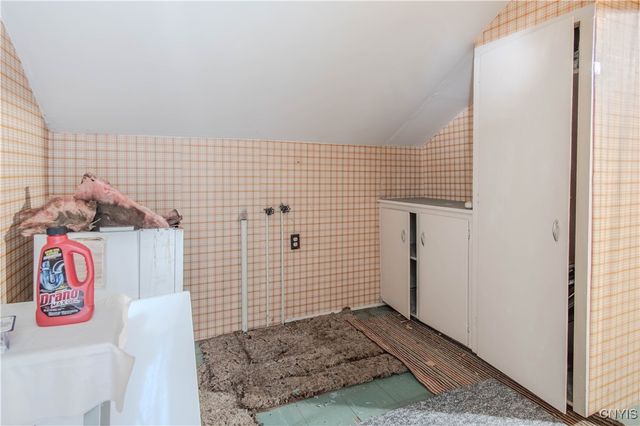 5 Church Street, Philadelphia, NY 13673