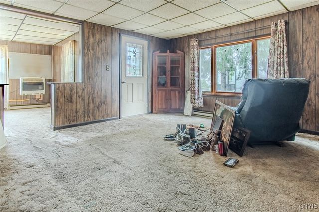 5 Church Street, Philadelphia, NY 13673