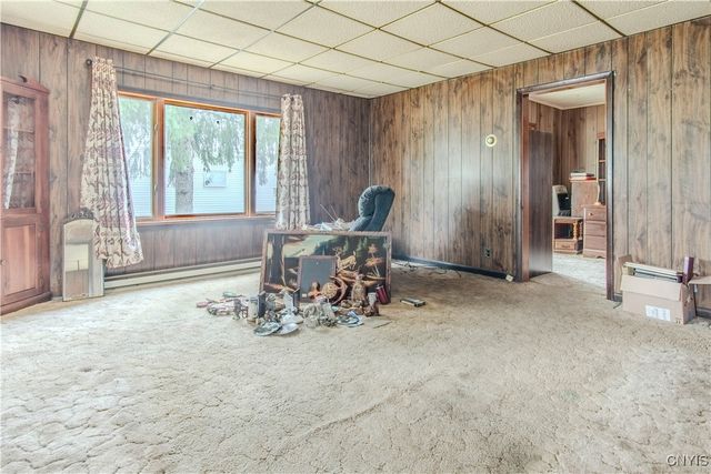 5 Church Street, Philadelphia, NY 13673