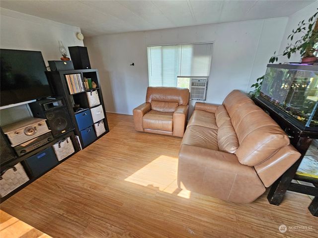 18125 Albany Street SW, Rochester, WA 98579