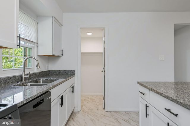 14668 CLOVERDALE RD, Woodbridge, VA 22193
