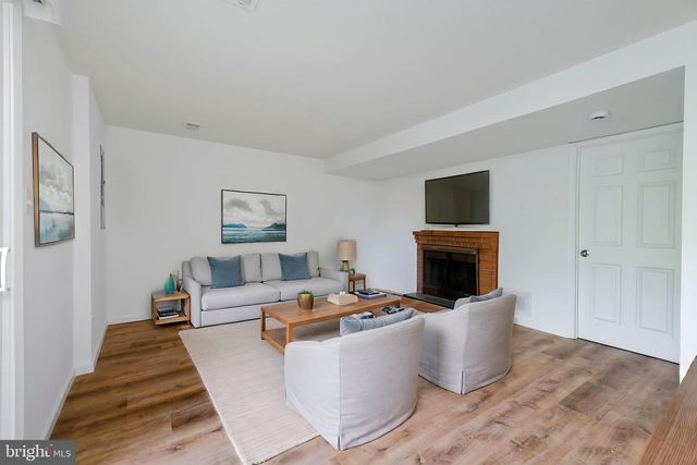 14668 CLOVERDALE RD, Woodbridge, VA 22193