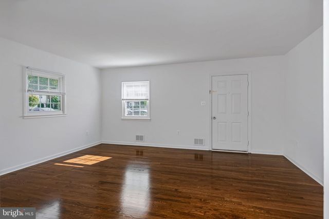 14668 CLOVERDALE RD, Woodbridge, VA 22193