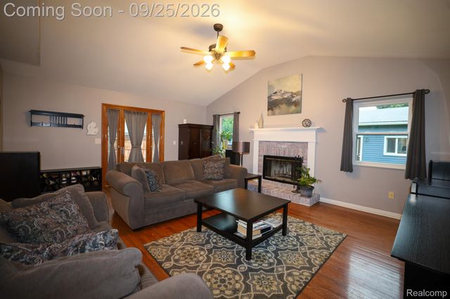 2926 Lansdowne Road, Waterford Charter Township, MI 48329