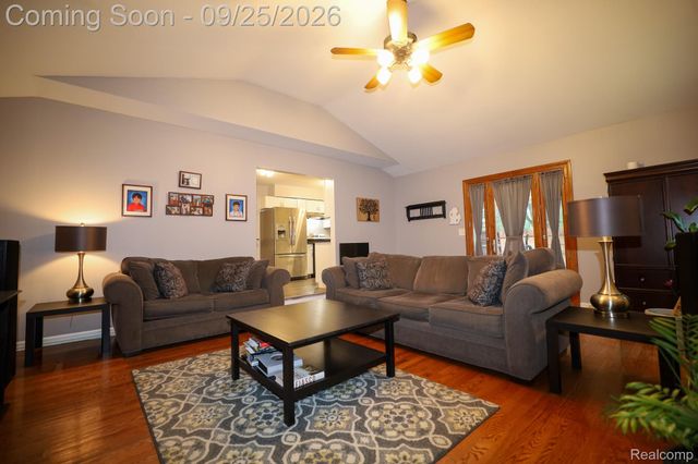 2926 Lansdowne Road, Waterford Charter Township, MI 48329