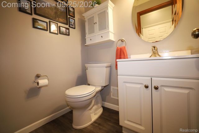 2926 Lansdowne Road, Waterford Charter Township, MI 48329