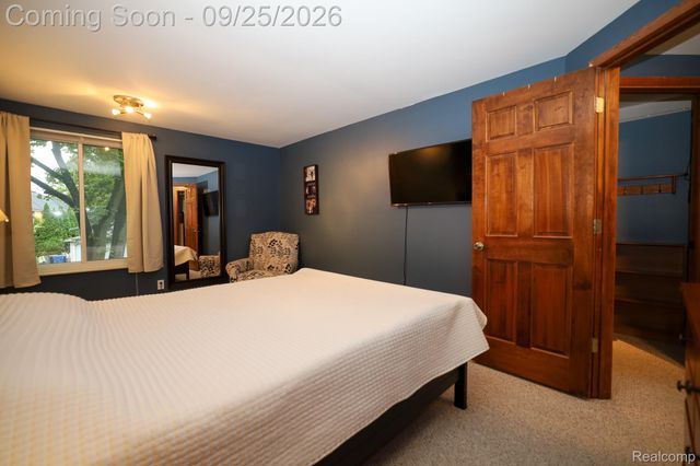2926 Lansdowne Road, Waterford Charter Township, MI 48329
