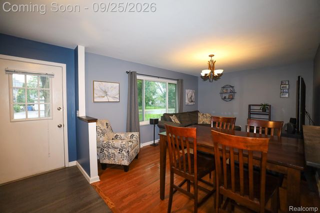 2926 Lansdowne Road, Waterford Charter Township, MI 48329