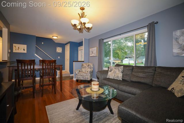 2926 Lansdowne Road, Waterford Charter Township, MI 48329