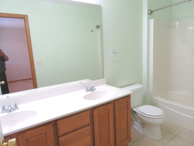 2041 Lisbon Road B, Morris, IL 60450