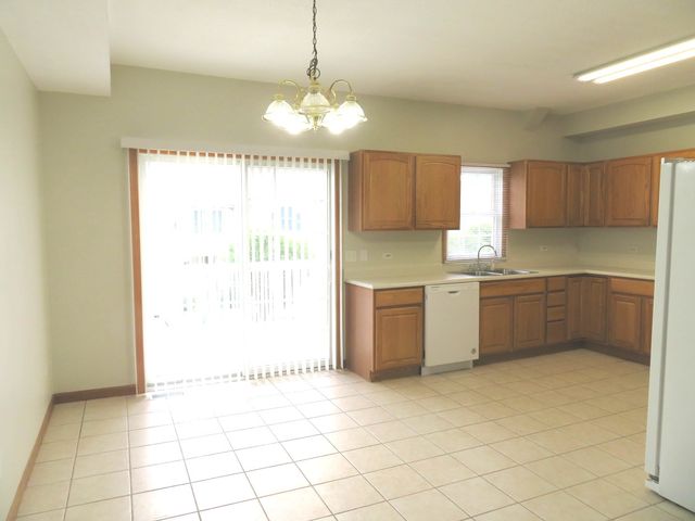 2041 Lisbon Road B, Morris, IL 60450