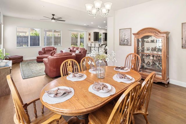 2024 Abby Gate Dr, Roseville, CA 95747