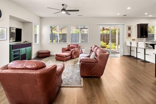 2024 Abby Gate Dr, Roseville, CA 95747