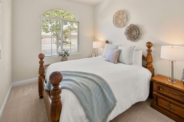 2024 Abby Gate Dr, Roseville, CA 95747