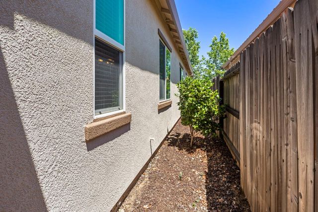 2024 Abby Gate Dr, Roseville, CA 95747