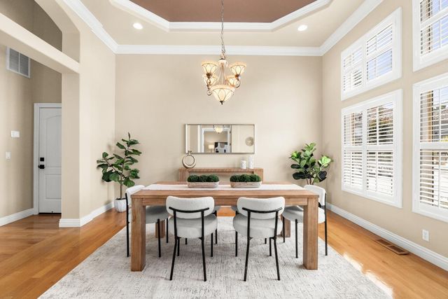 961 Oak Creek Court, Hollister, CA 95023