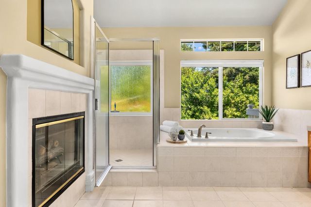 961 Oak Creek Court, Hollister, CA 95023