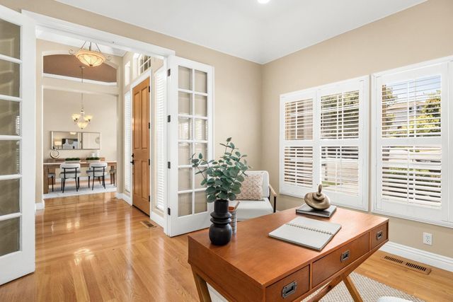 961 Oak Creek Court, Hollister, CA 95023
