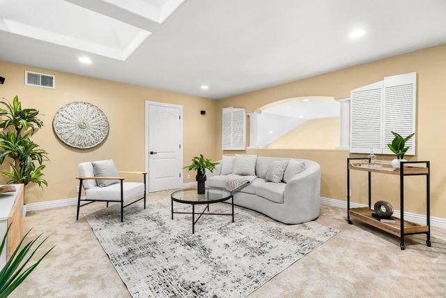 961 Oak Creek Court, Hollister, CA 95023