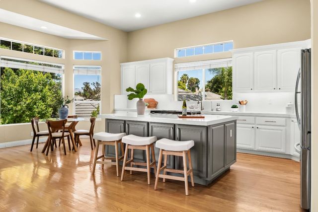 961 Oak Creek Court, Hollister, CA 95023