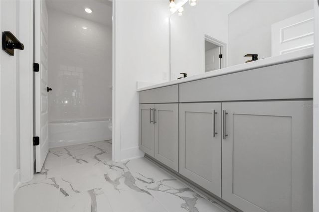 17406 HONEYBELL TANGELO COURT, Winter Garden, FL 34787