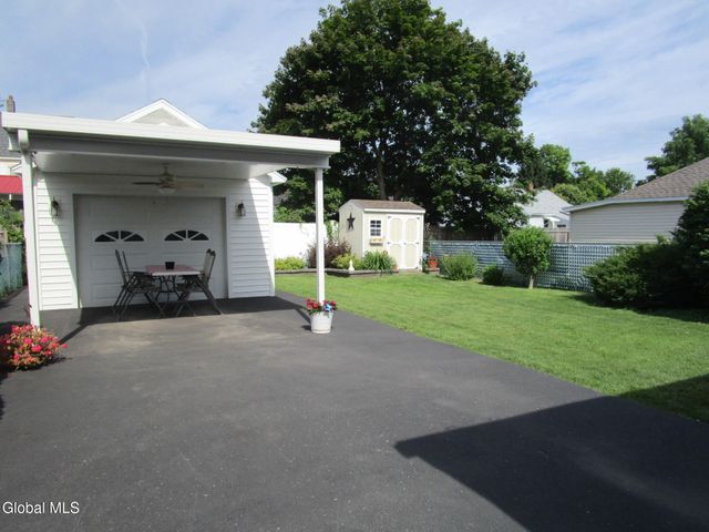 3025 Cox Avenue, Rotterdam, NY 12306