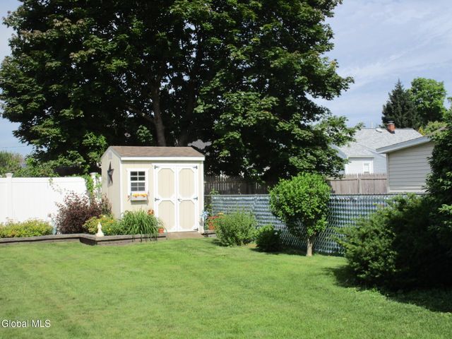 3025 Cox Avenue, Rotterdam, NY 12306