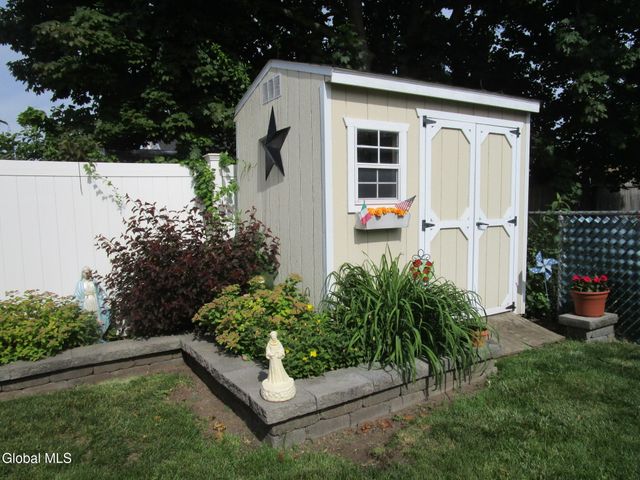 3025 Cox Avenue, Rotterdam, NY 12306