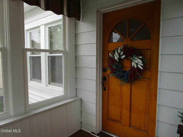 3025 Cox Avenue, Rotterdam, NY 12306