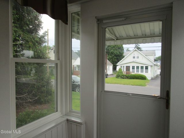 3025 Cox Avenue, Rotterdam, NY 12306