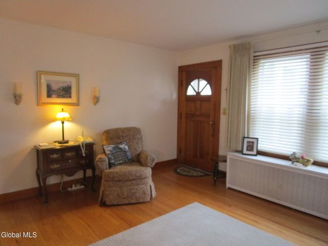 3025 Cox Avenue, Rotterdam, NY 12306
