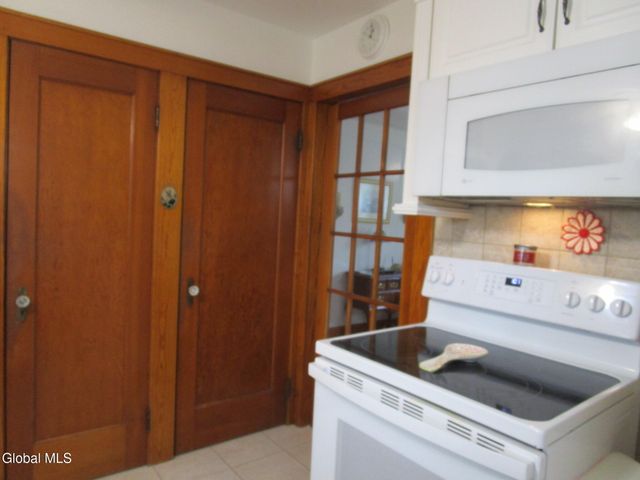 3025 Cox Avenue, Rotterdam, NY 12306