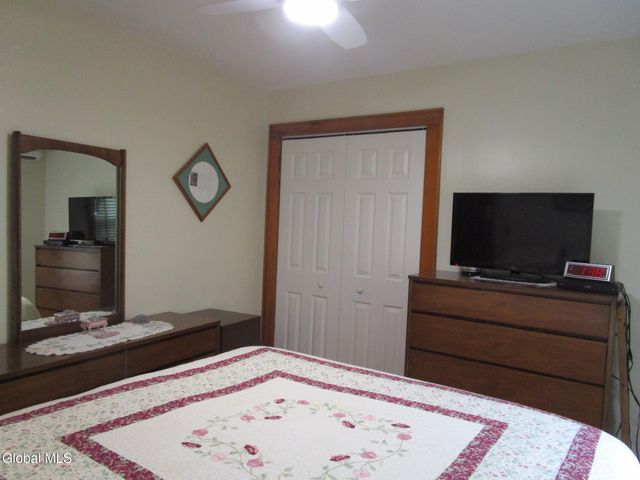 3025 Cox Avenue, Rotterdam, NY 12306