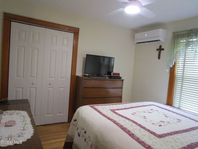 3025 Cox Avenue, Rotterdam, NY 12306