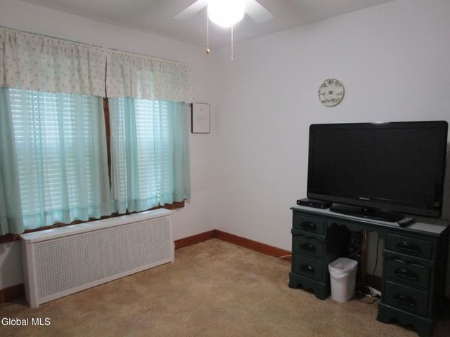 3025 Cox Avenue, Rotterdam, NY 12306