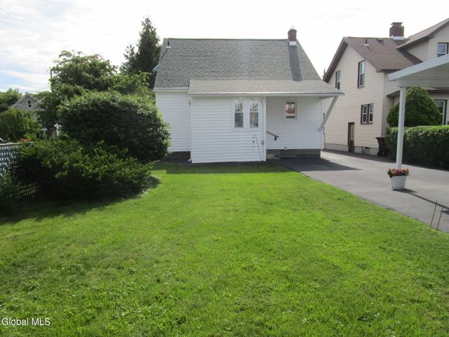 3025 Cox Avenue, Rotterdam, NY 12306