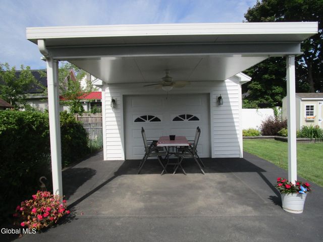 3025 Cox Avenue, Rotterdam, NY 12306