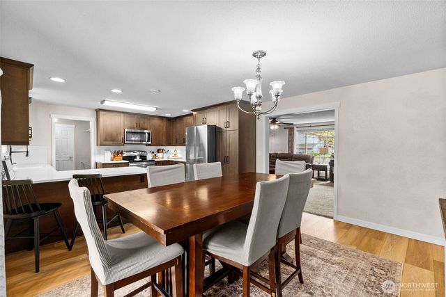 3924 18th Avenue NE, Olympia, WA 98506