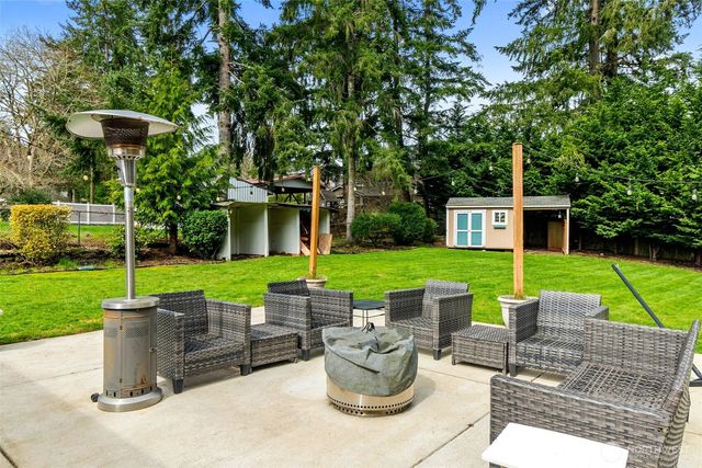 3924 18th Avenue NE, Olympia, WA 98506