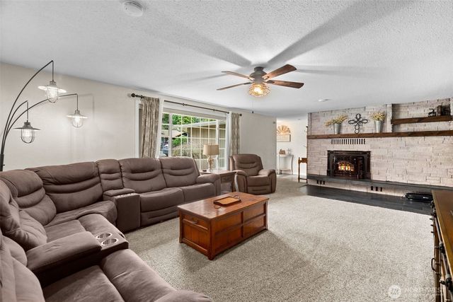 3924 18th Avenue NE, Olympia, WA 98506