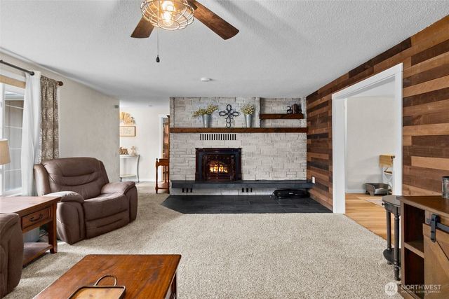 3924 18th Avenue NE, Olympia, WA 98506