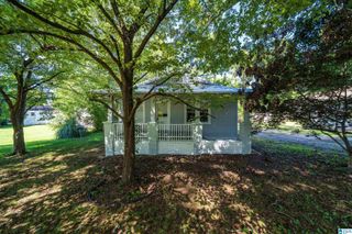 2011 HIGH SCHOOL ROAD, Hueytown, AL 35023