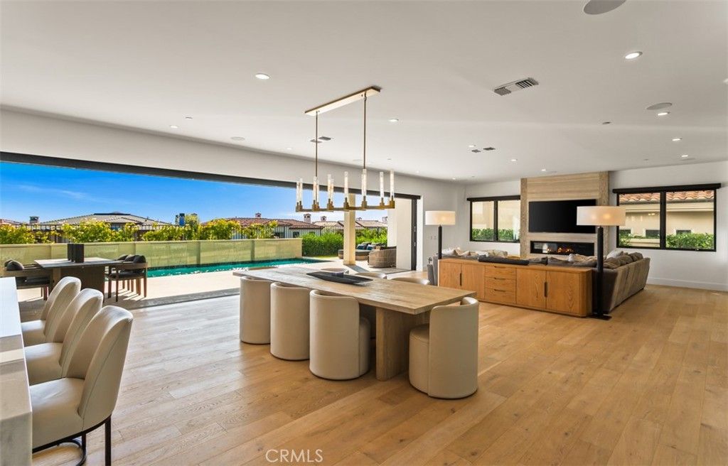 Image 13 of property listing at 75 Ritz Cove Dr., Dana Point, CA 92629