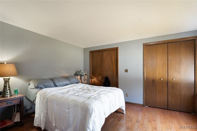 60 Brookedge Road, Cheektowaga, NY 14043