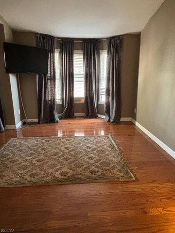 135 Hawthorne Ct, Rockaway Twp., NJ 07866