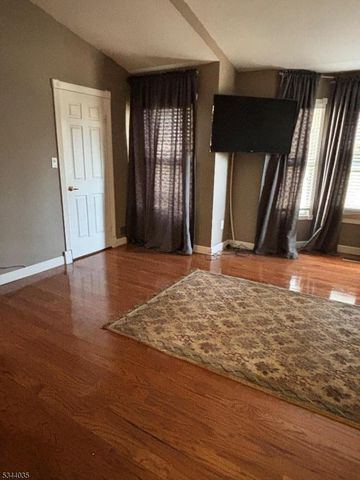 135 Hawthorne Ct, Rockaway Twp., NJ 07866