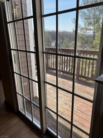 135 Hawthorne Ct, Rockaway Twp., NJ 07866