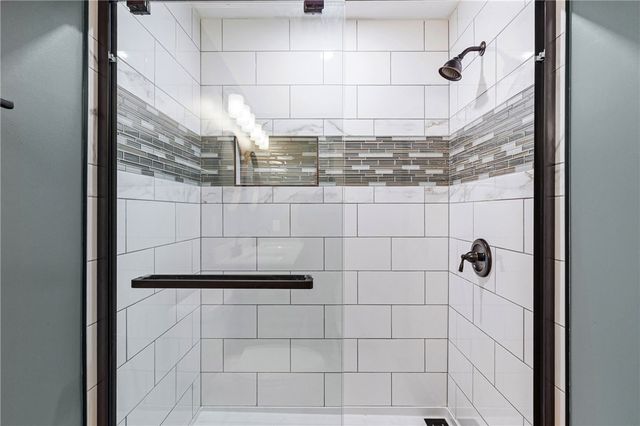 32 Greenwood Park, Pittsford, NY 14534